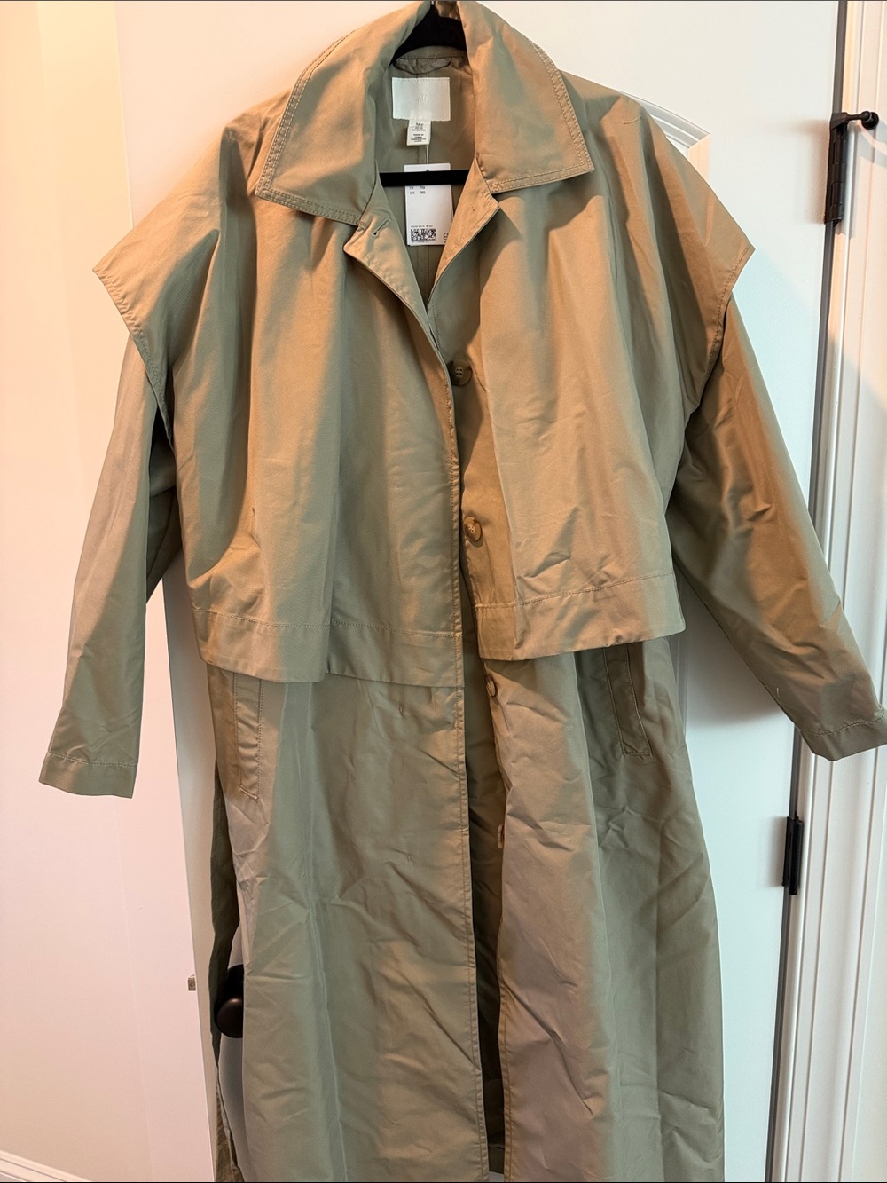 Classic Women's Trench Coat - Beige